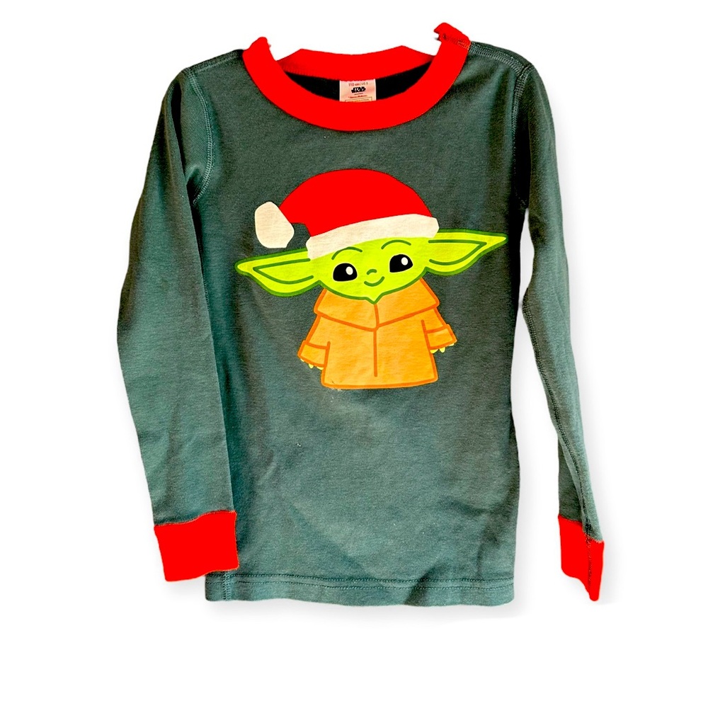 Hanna Andersson Size 110 (5) Christmas Baby Yoda Mandalorian Pajama Top